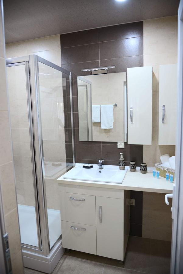Комплекс GNG Apartment Тбилиси Экстерьер фото