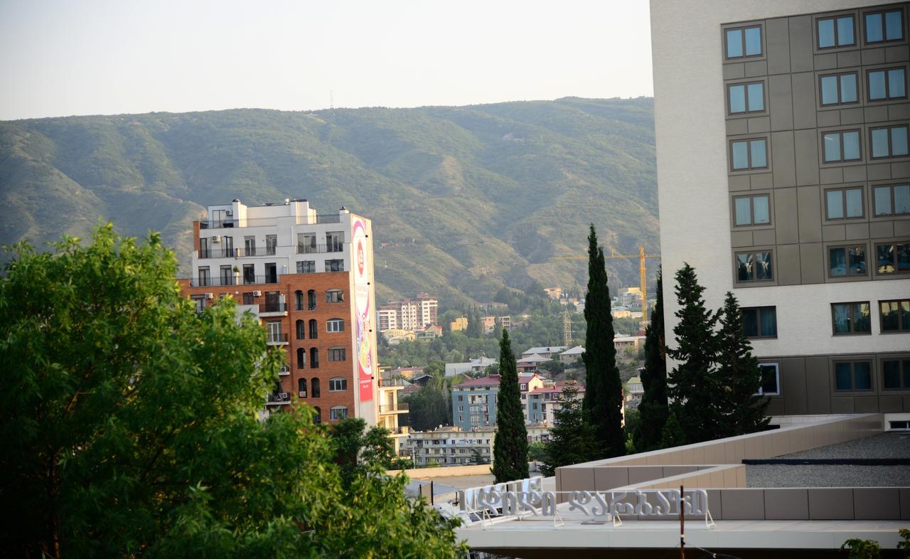 Комплекс GNG Apartment Тбилиси Экстерьер фото