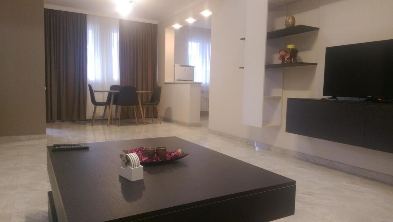 Комплекс GNG Apartment Тбилиси Экстерьер фото