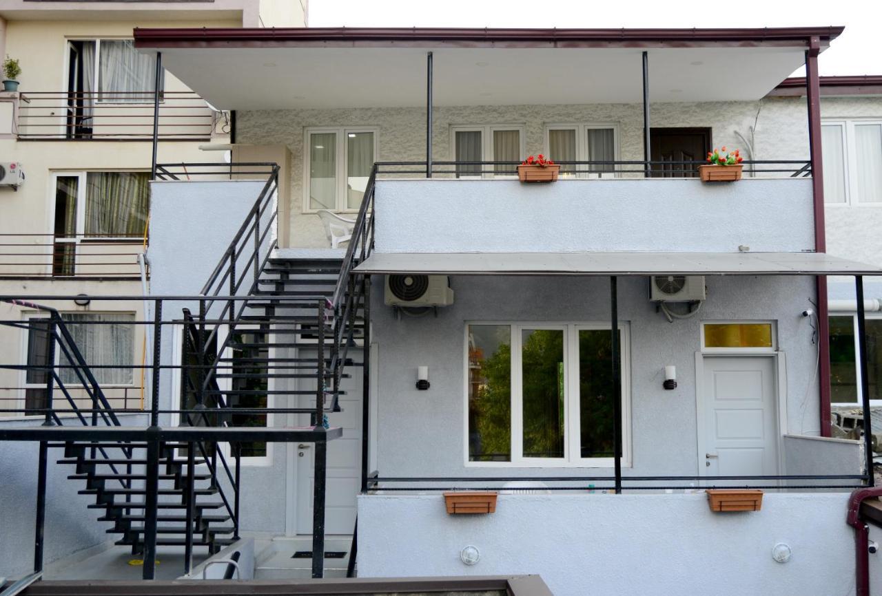 Комплекс GNG Apartment Тбилиси Экстерьер фото
